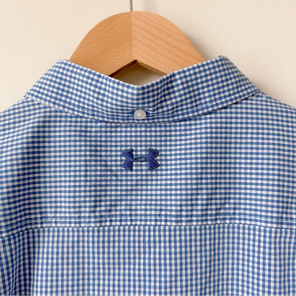 Under Armour Performance Woven Button Down Shirt - Picture 5 of 5
